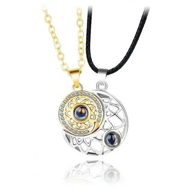 100 Languages I Love You Projection Magnetic Couple Heart Necklace