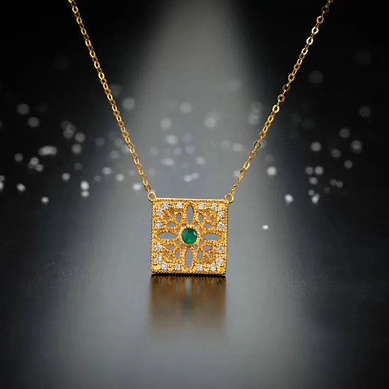 18K Gold Diamond Emerald Necklaces Pandent Exclusively Handcrafted 0.055 Carat Natural Diamond (H-F Color, VS1-VS2 Clarity)