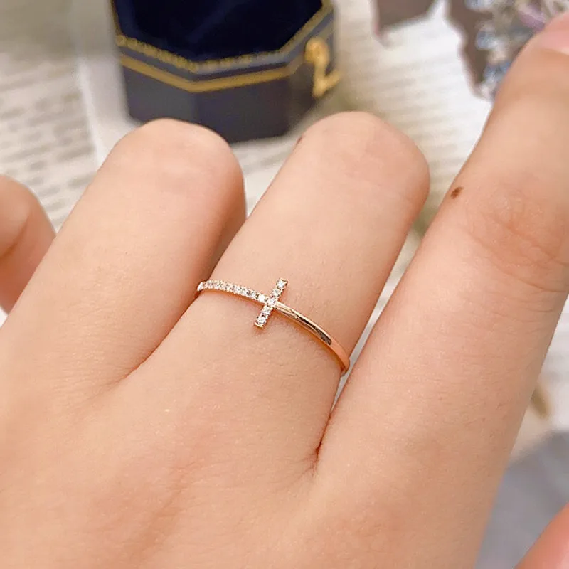 18K Gold Fashion Diamond Ring Exclusively Handcrafted 0.057 Carat Natural Diamond (H-F Color, VS1-VS2 Clarity)
