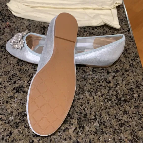 Badgley Mischka ballerina rhinestone flats NEW