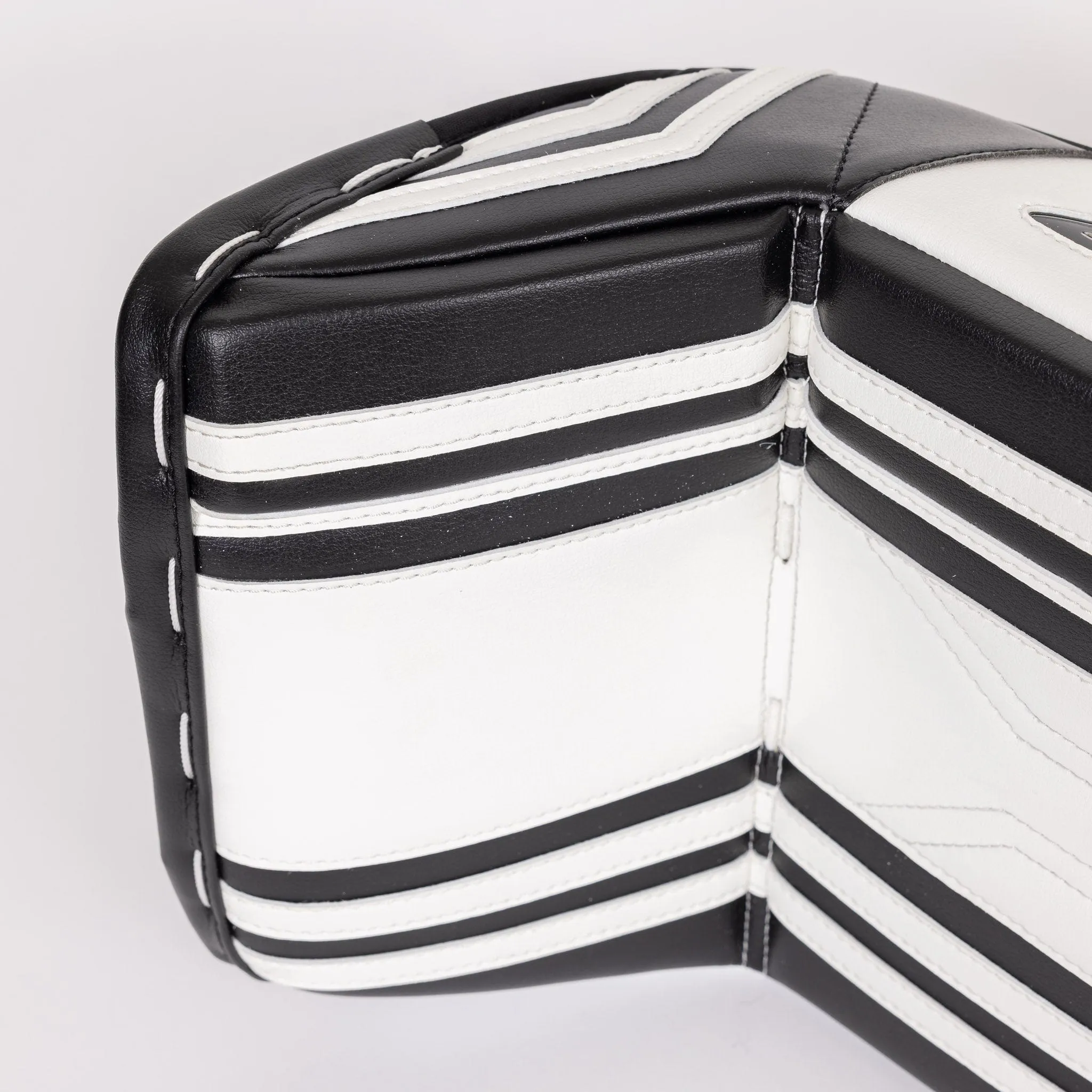 Brian's OPTiK X3 Intermediate Goalie Leg Pads
