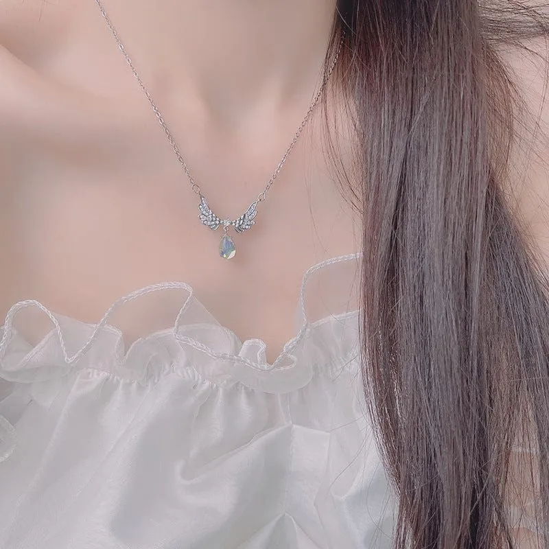 Dainty CZ Inalid Crystal Waterdrop Angel Wings Necklace