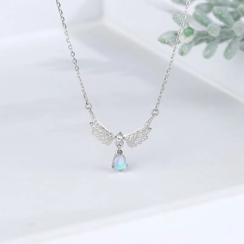 Dainty CZ Inalid Crystal Waterdrop Angel Wings Necklace