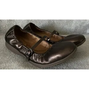 Earth Korvino Women's Size 6.5m Brown Leather Mary Jane Flats Round Toe