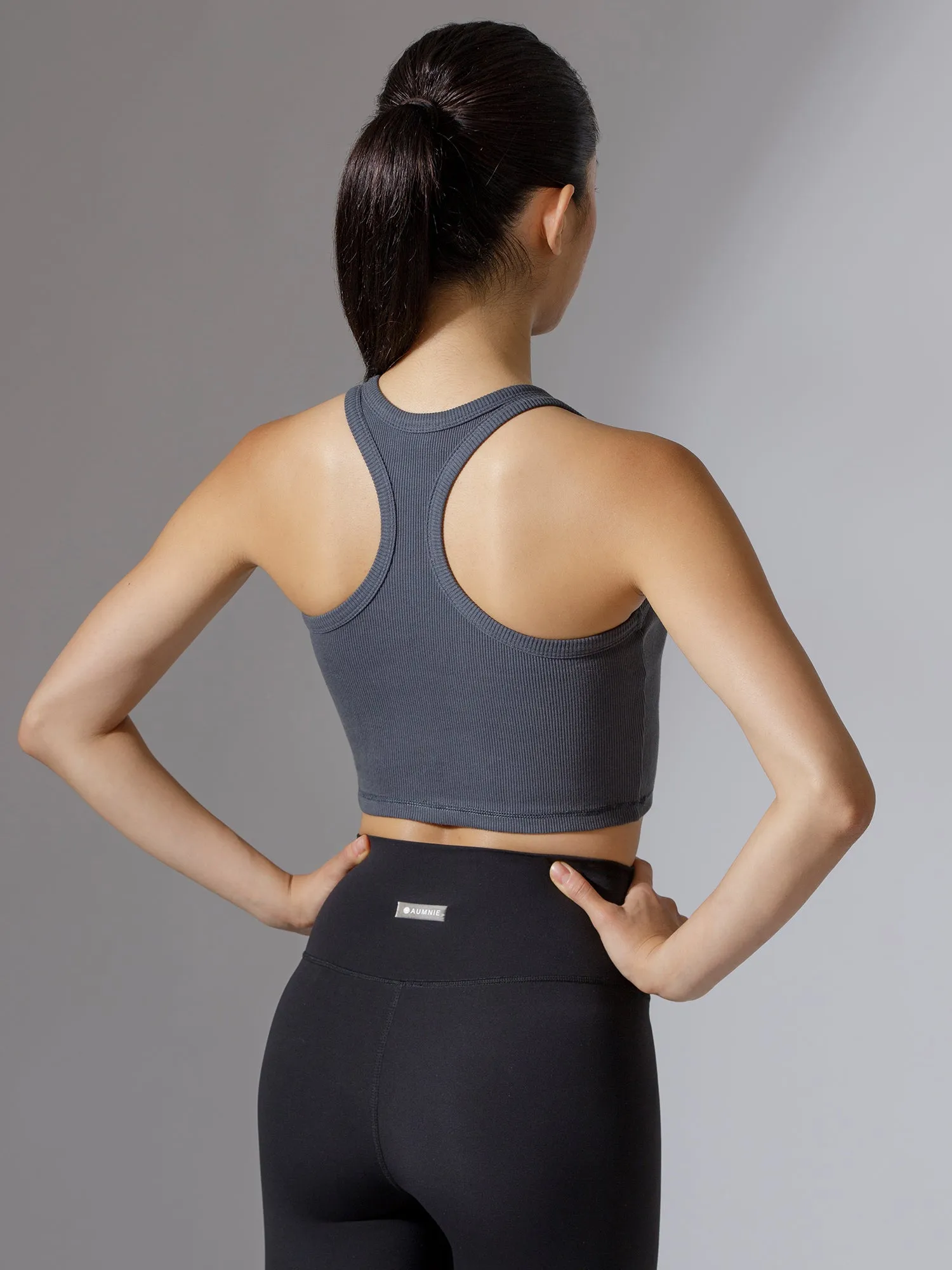 EVERYDAY RIBBED CROPPED SINGLET, DARK GREY