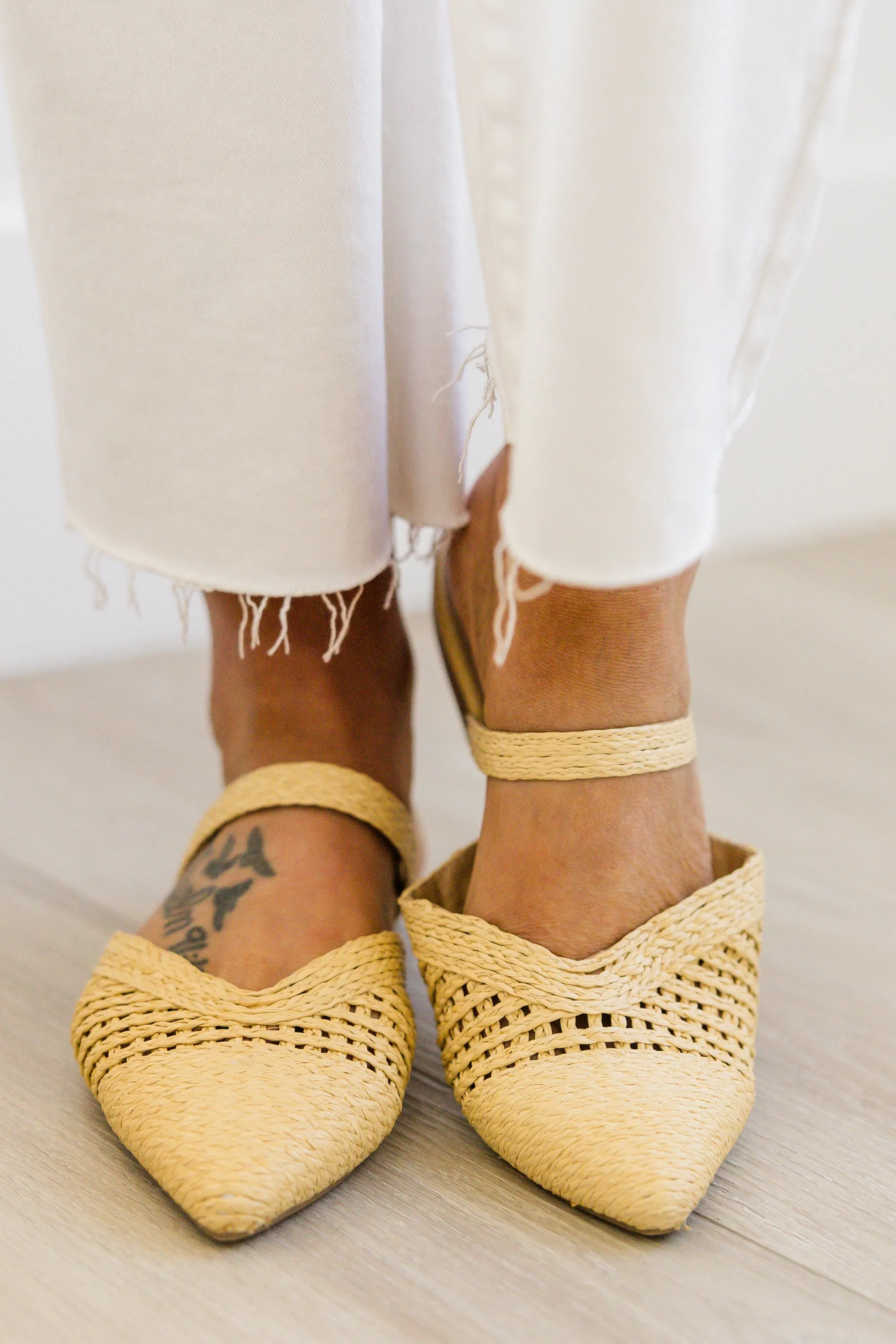 For The Moment Flats, Beige