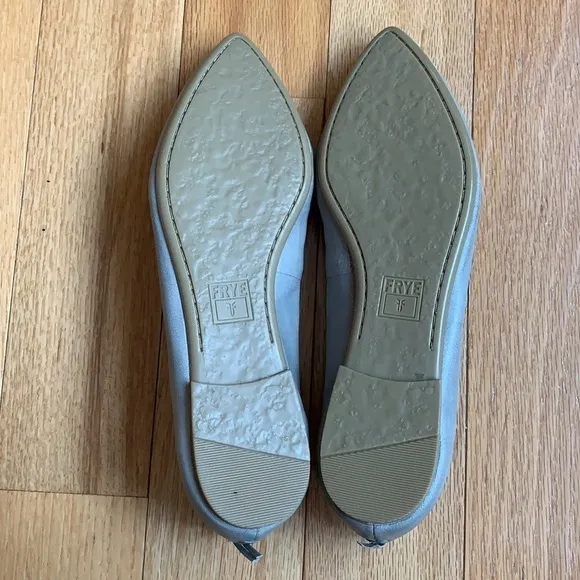 Frye Flats size 6.5 Gray