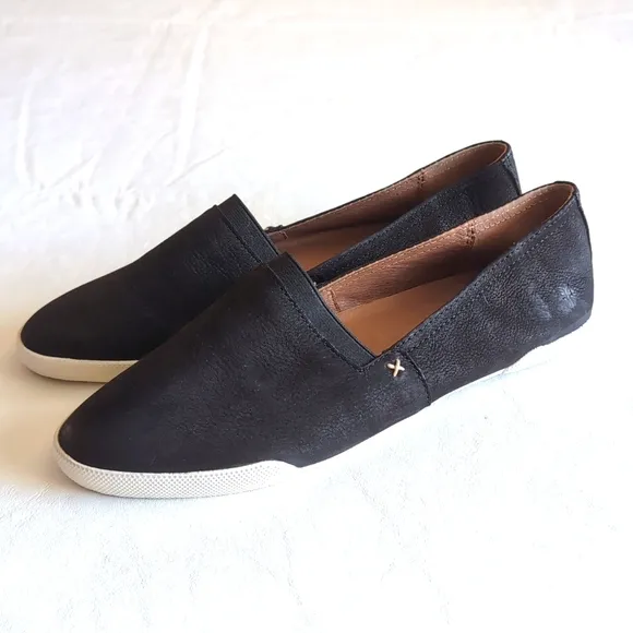 Frye Melanie Women's Black Suede Leather Slip On Flats White Soles Size 10