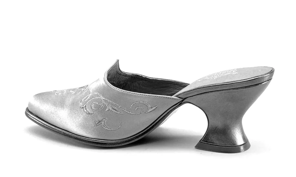 Gilded Charlotte 18th Century Mules (Gold)