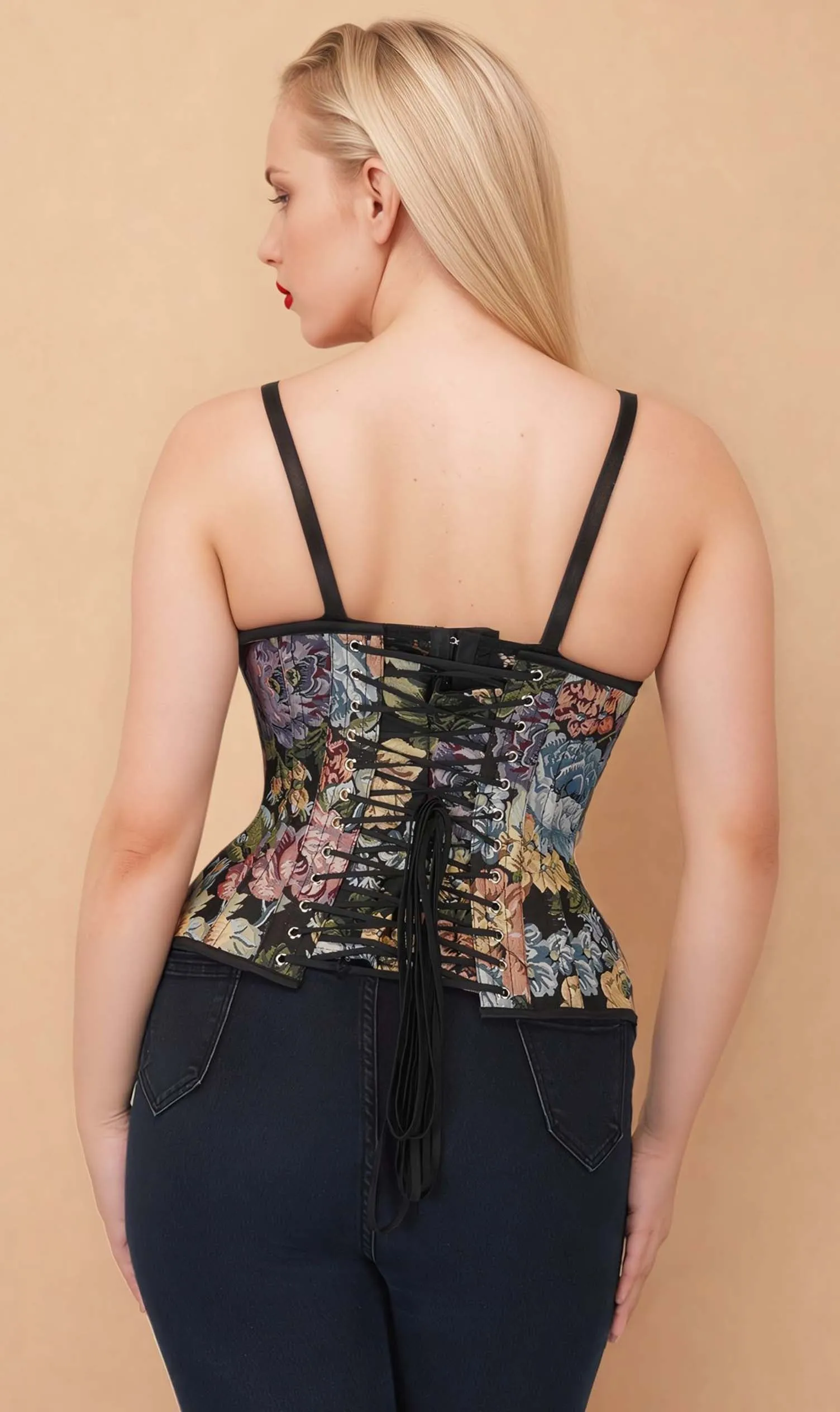 Isabella Curvy Underbust Corset