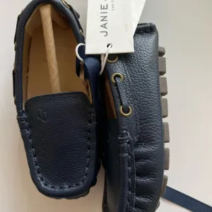 Janie and jack shoes size 5