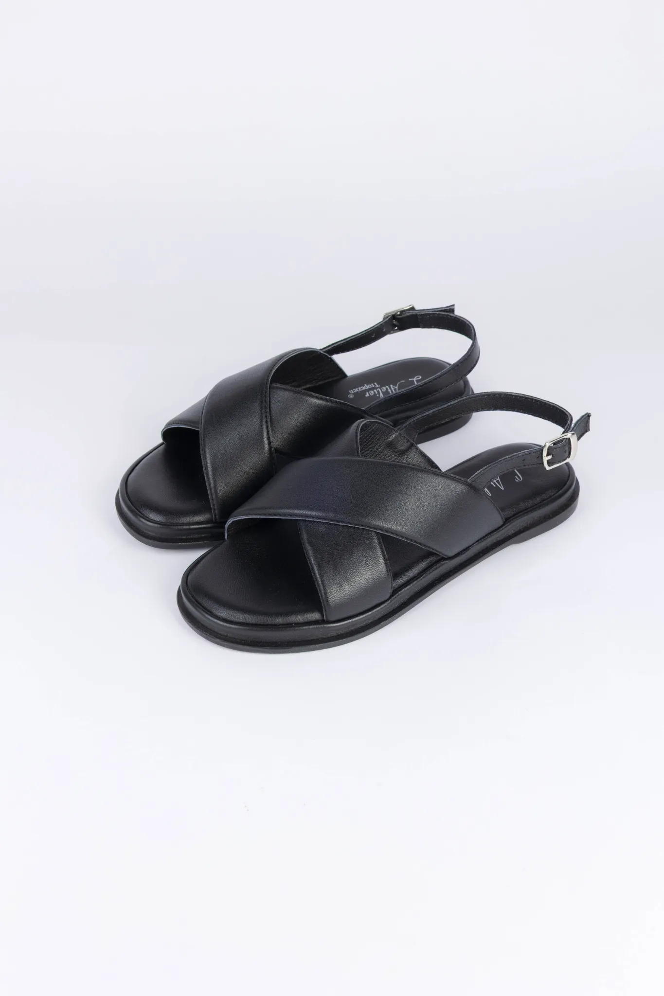 LAURA SANDALS - BLACK