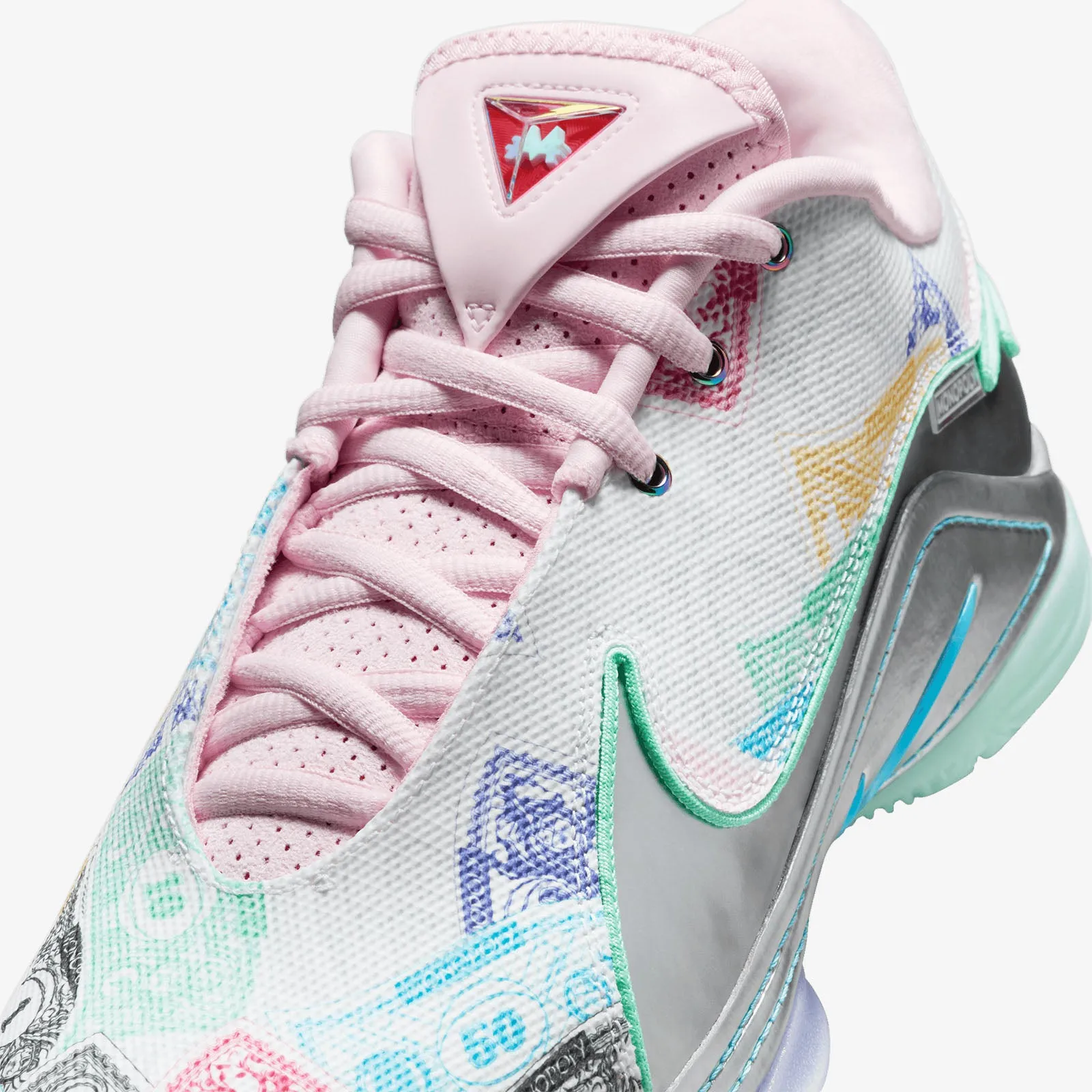 LeBron 22 - 'Monopoly'
