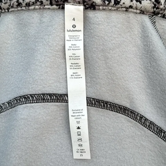 Lululemon Scuba Hoodie,Light Cotton FleecePaint Splash Silver Drop, size 4
