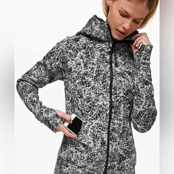 Lululemon Scuba Hoodie,Light Cotton FleecePaint Splash Silver Drop, size 4