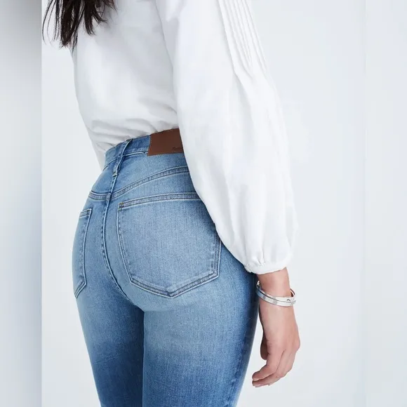 Madewell Cali Demi-Boot Jeans in Bess Wash: Button-Front Edition Size 27