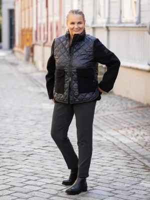 Marc Cain Sort lett jakke med ullermer
