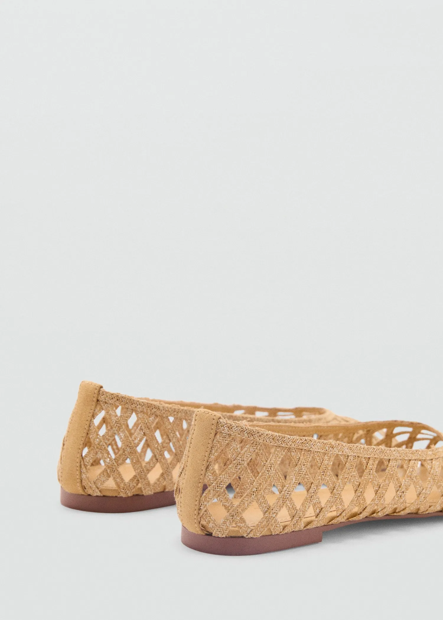 Natural fibre ballerina flats