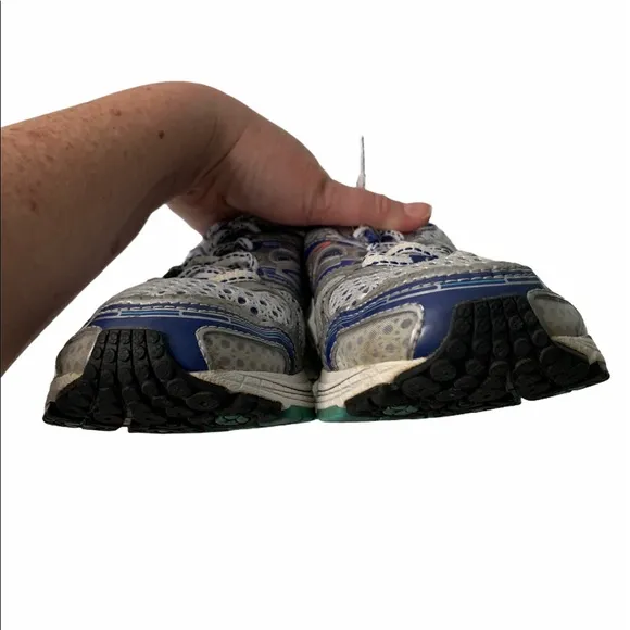 New Balance Womens 860v3 Stability Running size 7.5