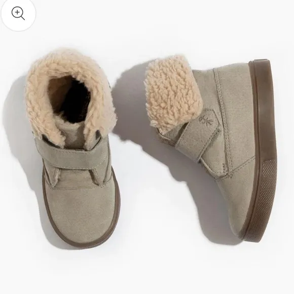 NIB Freshly Picked Salt Flats Sherpa Boot Size 9