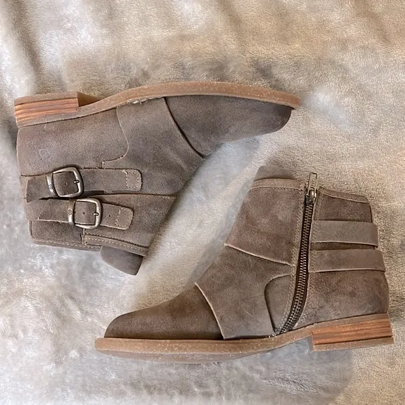 NWOB $170 Born Moraga Bootie - Ginger
