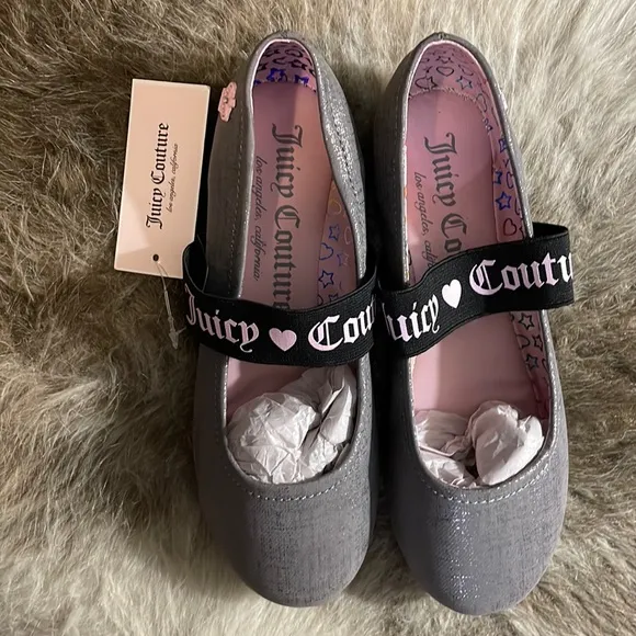 NWT Juicy Couture Catalina Flats in Pewter / Black - Girls Size 3