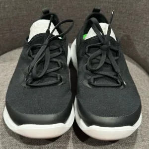 OOFOS Women's OOMG Sport LS Low Shoe Lace up - Black / White Size 8
