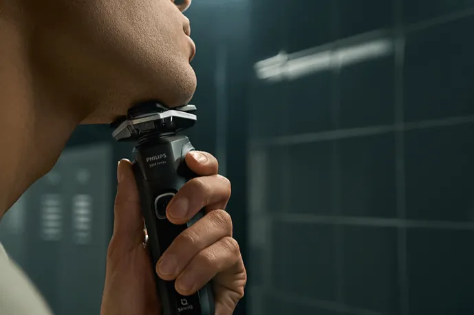 Philips Shaver Series 5000 Wet And Dry Electric Shaver S5898/38