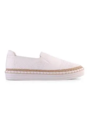 Queen White on White