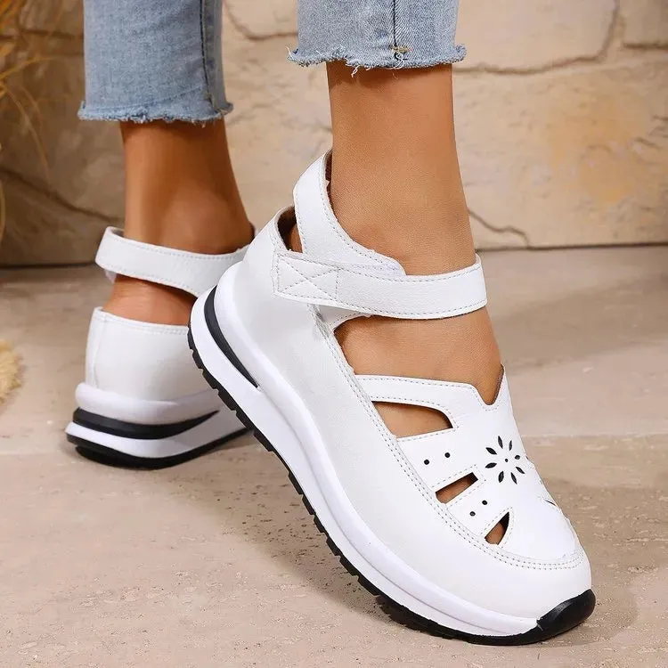 Round Toe Platform Sandals