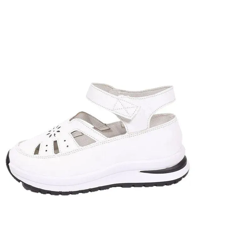Round Toe Platform Sandals