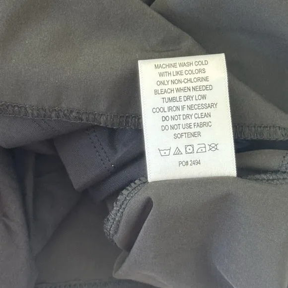 SCOTTeVEST Women's Scarlett Skort 8 Hidden Pockets, Black Size M1 (XXL)