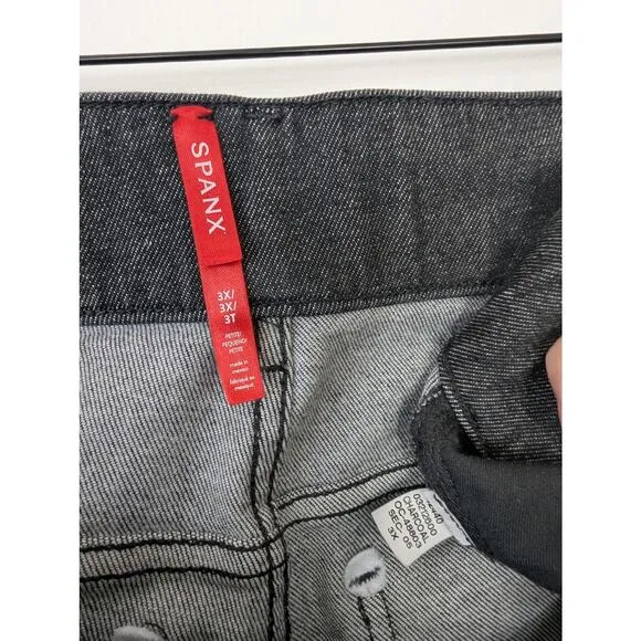 Spanx Denim Wide Leg Jean in Charcoal