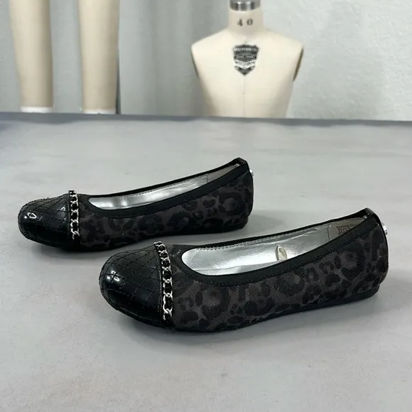 Stuart Weitzman Fannie Quilted Girls Leopard Ballet Flats Chain