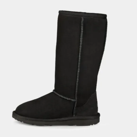 UGG Classic II Tall Boot for kids, size: 5