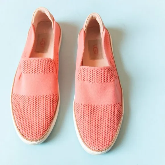UGG Sammy Vibrant Coral Fabric Knit Slip On Sneaker Flats Size 7.5