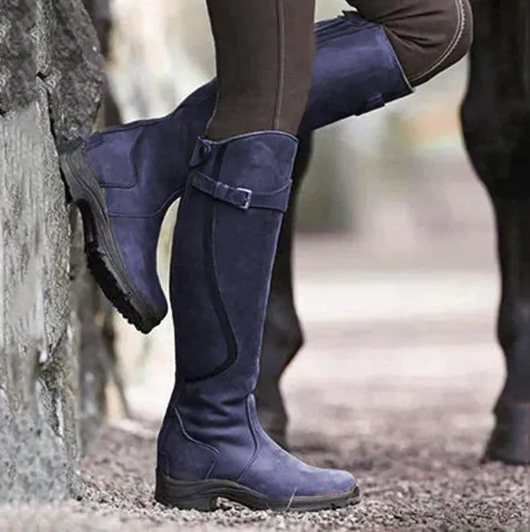 Waterproof women's outdoor boots, robust and breathable