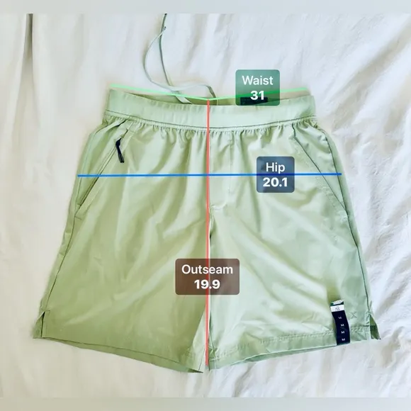 Xersion Women Train Woven 9” Shorts Leisure Green Stretch Waistband Tech Pocket